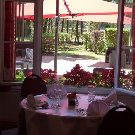 Le Chalet De La Foret Hotel 3 Etoiles Et Restaurant Vierzon Esterno foto