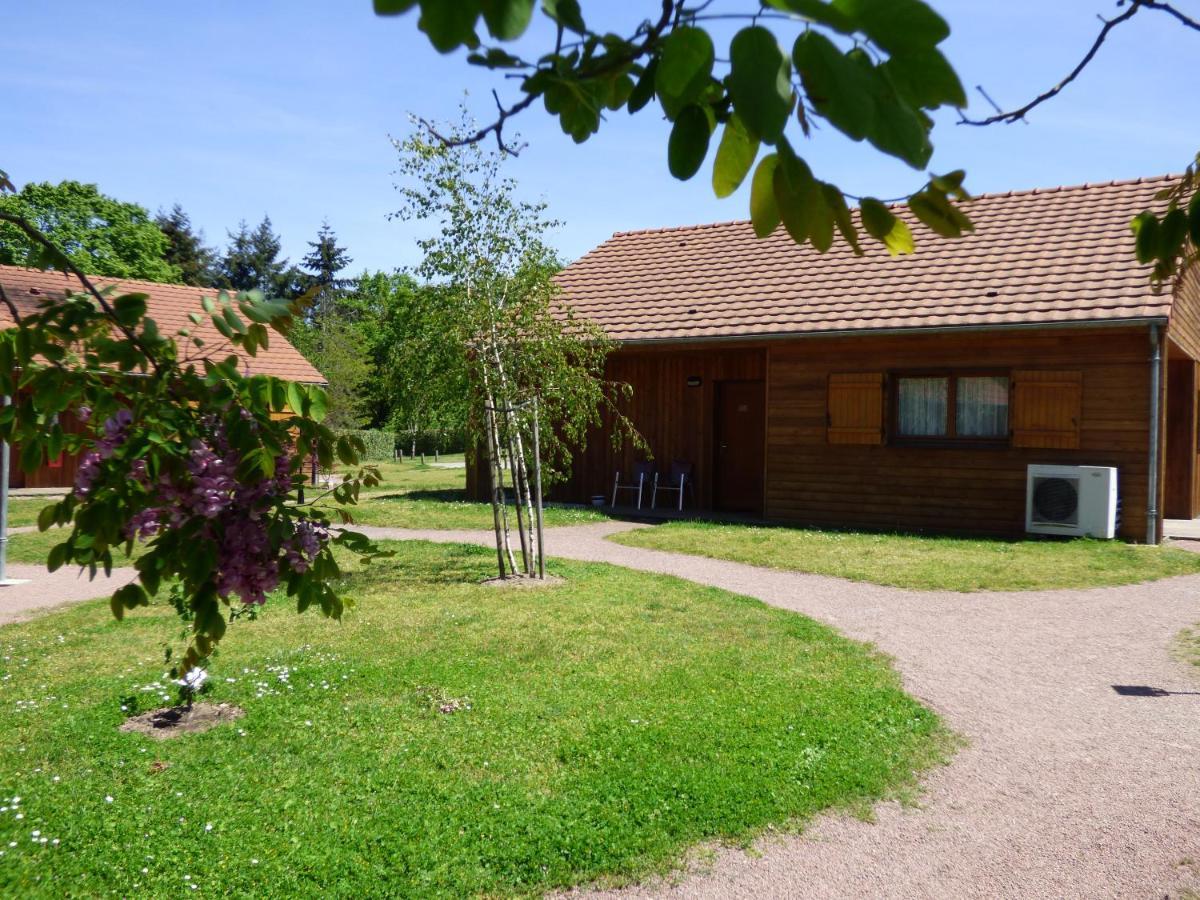 Le Chalet De La Foret Hotel 3 Etoiles Et Restaurant Vierzon Esterno foto