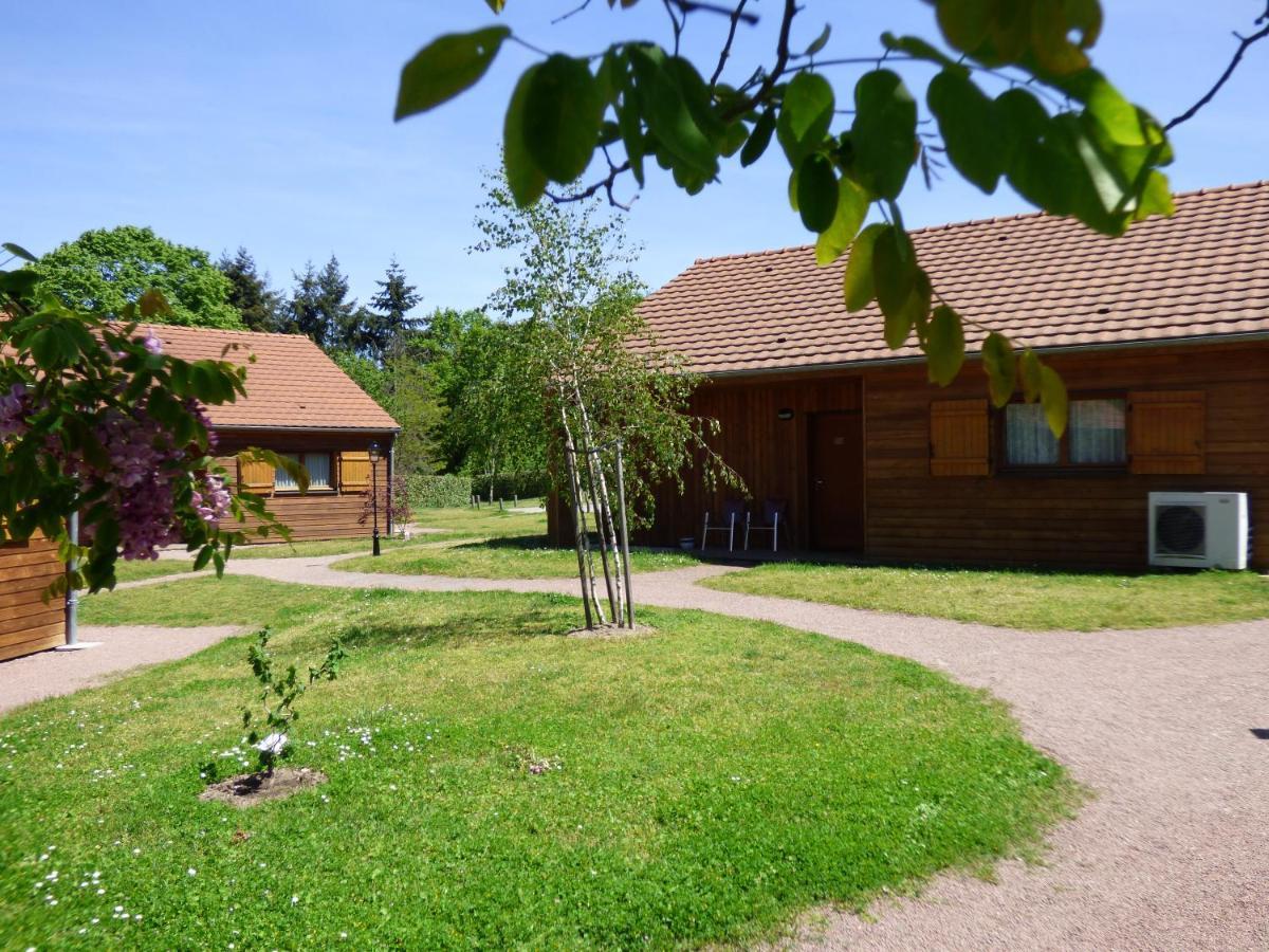 Le Chalet De La Foret Hotel 3 Etoiles Et Restaurant Vierzon Esterno foto
