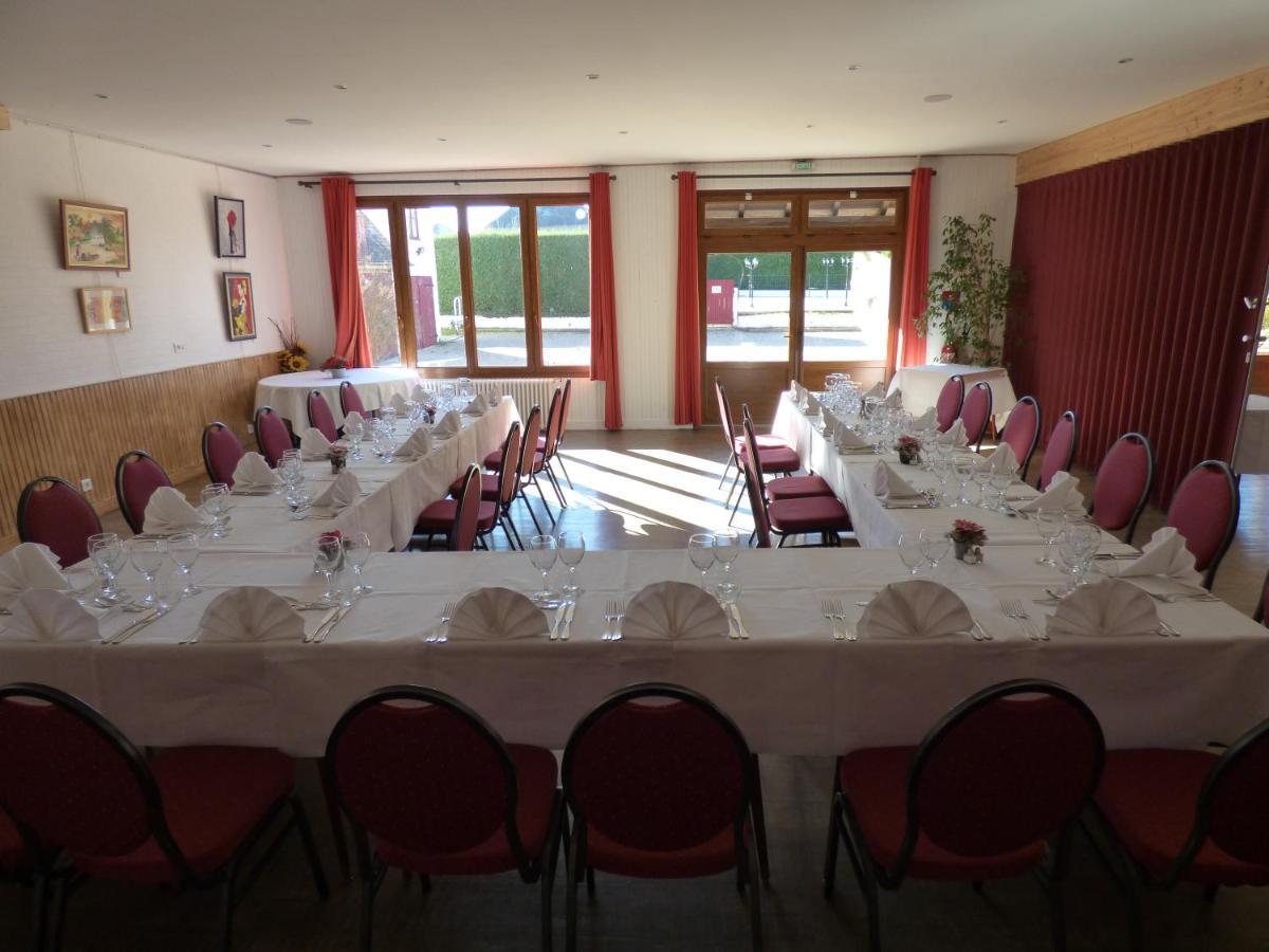 Le Chalet De La Foret Hotel 3 Etoiles Et Restaurant Vierzon Esterno foto