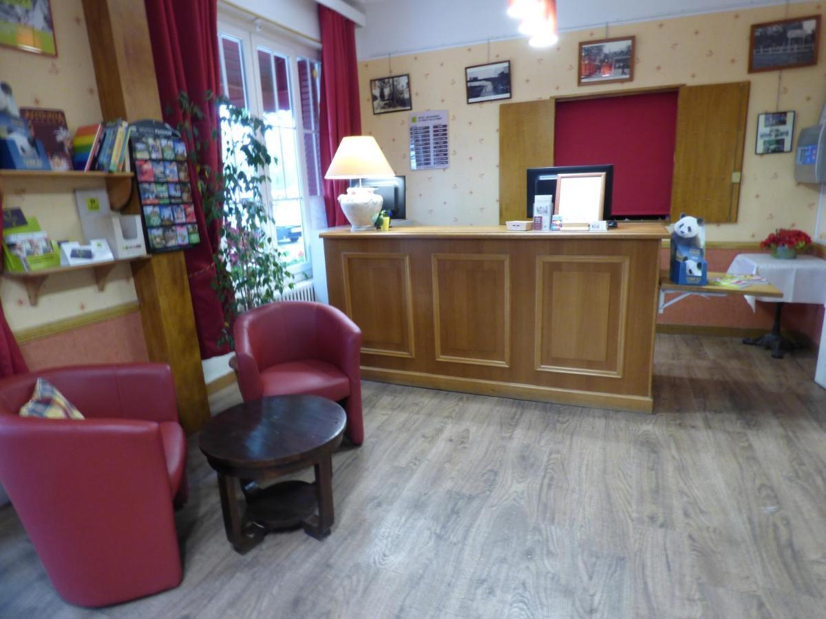 Le Chalet De La Foret Hotel 3 Etoiles Et Restaurant Vierzon Esterno foto
